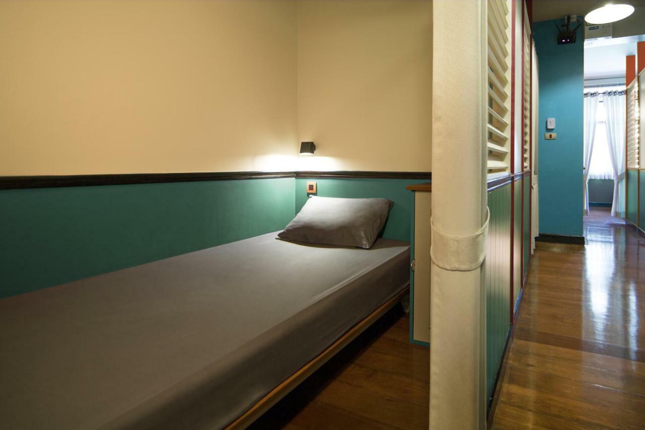Siam Colors Hostel Bangkok Bagian luar foto